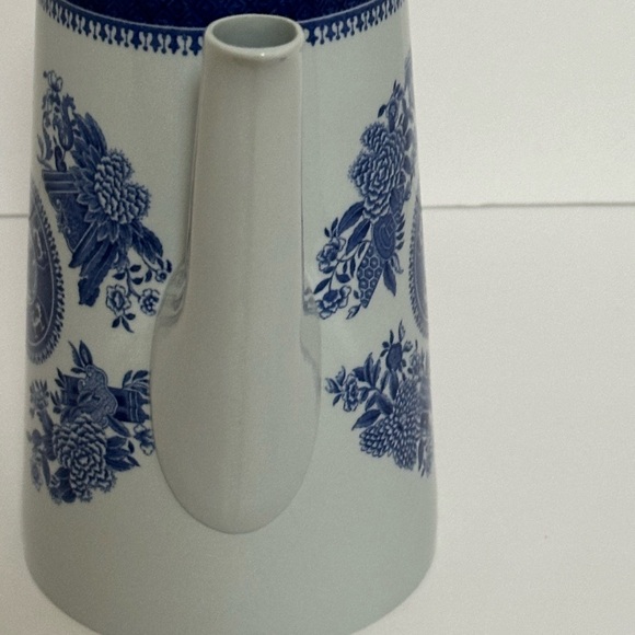 Spode Fitzhugh Blue & White Coffee Pot - Picture 6 of 8
